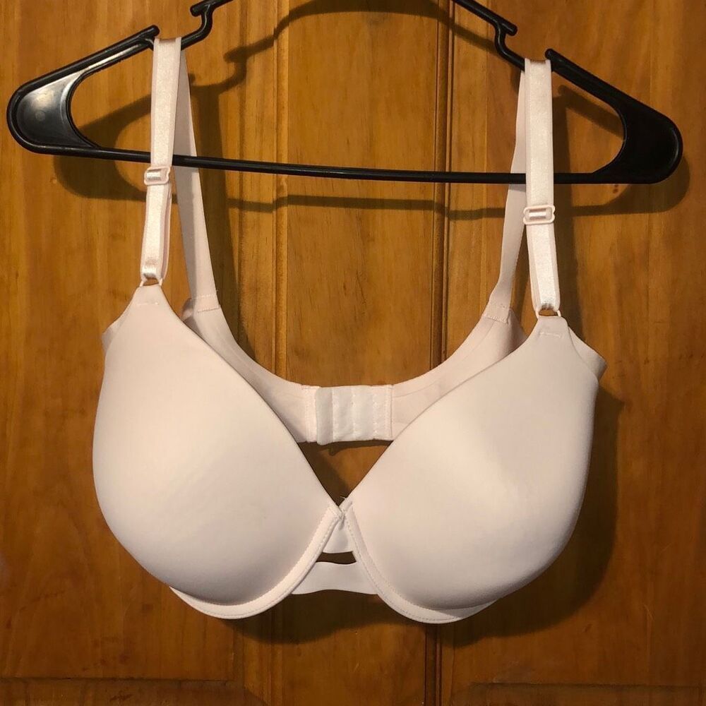 Warners light pink bra size 36DD